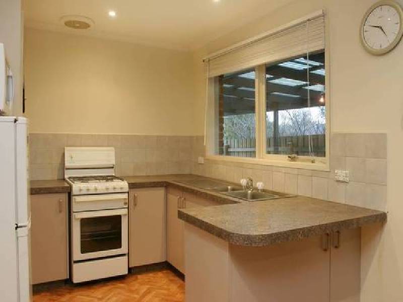 Meeking Drive, Pakenham VIC 3810