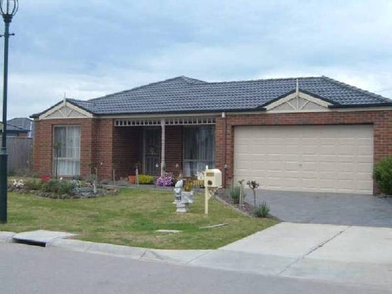 8 Shearers Court, Pakenham VIC 3810