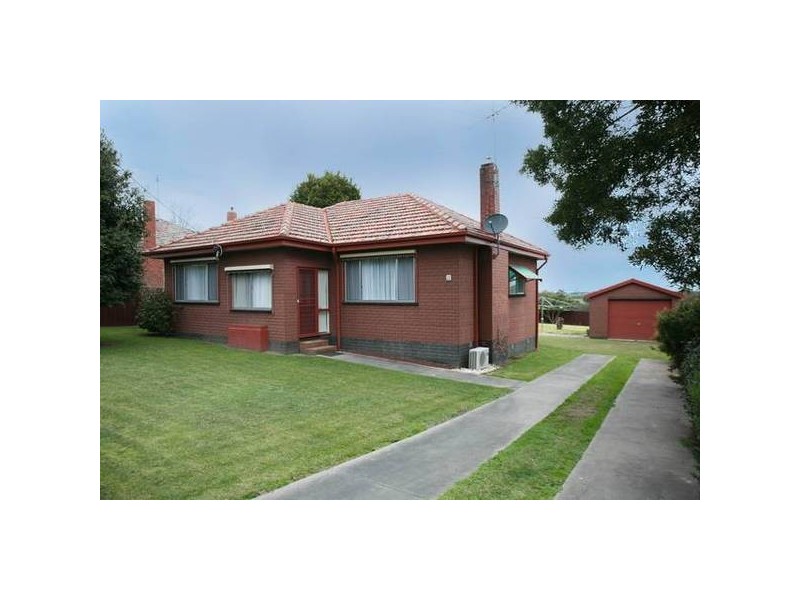 Nar Nar Goon – Longwarry Road, Garfield VIC 3814