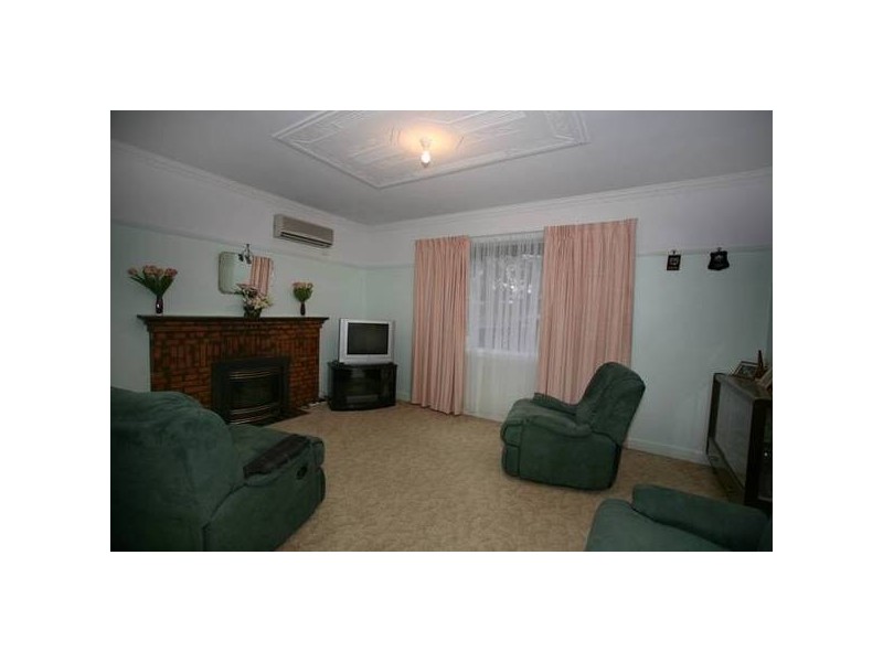 Nar Nar Goon – Longwarry Road, Garfield VIC 3814