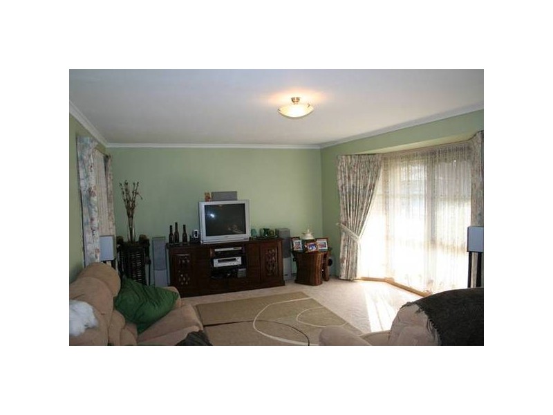 Osborn Grove, Pakenham VIC 3810