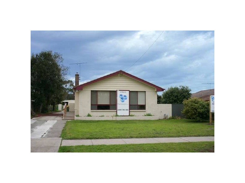 20 Main Street, Pakenham VIC 3810
