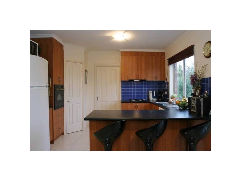 Eddie Barron Terrace, Pakenham VIC 3810