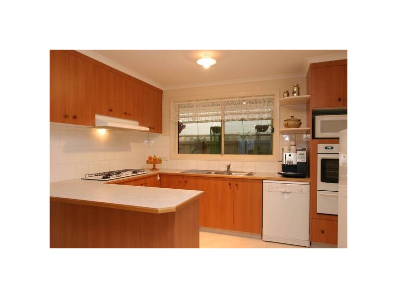 80 Mcgregor Road, Pakenham VIC 3810