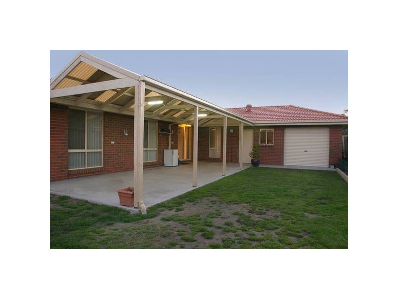 80 Mcgregor Road, Pakenham VIC 3810