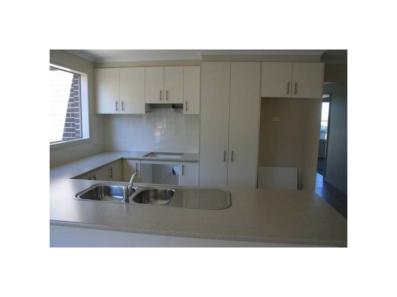 Lucerne Crescent, Pakenham VIC 3810