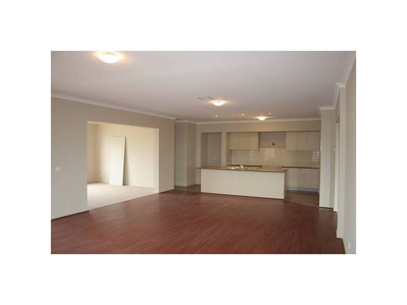 Goulburn Place, Pakenham VIC 3810