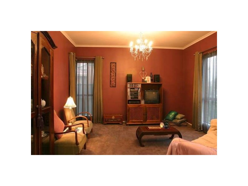 4 Strickland Court, Pakenham VIC 3810