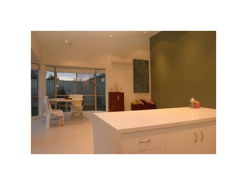 4 Strickland Court, Pakenham VIC 3810