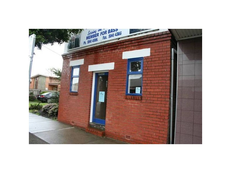 100 Main Street, Pakenham VIC 3810