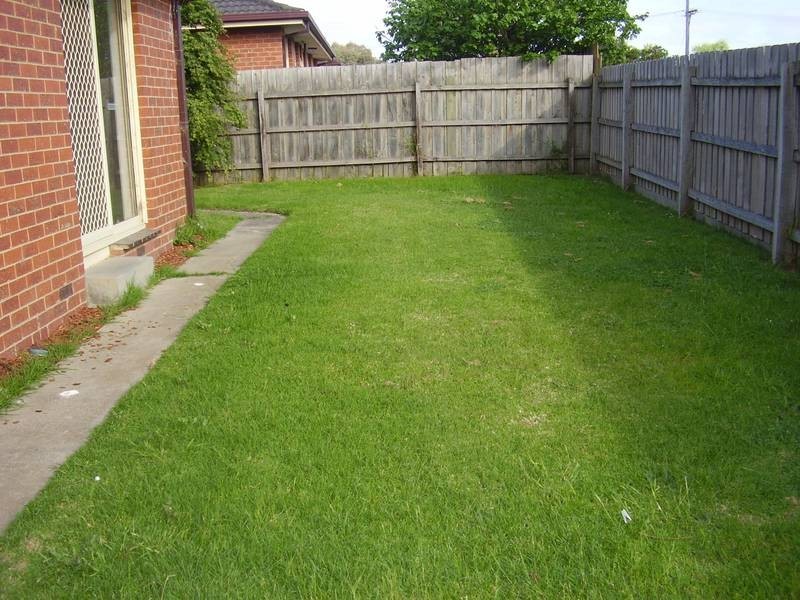 5/4 Guest Street, Pakenham VIC 3810