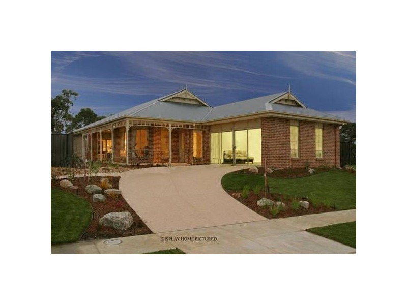 523 Mackellar Street, Pakenham VIC 3810