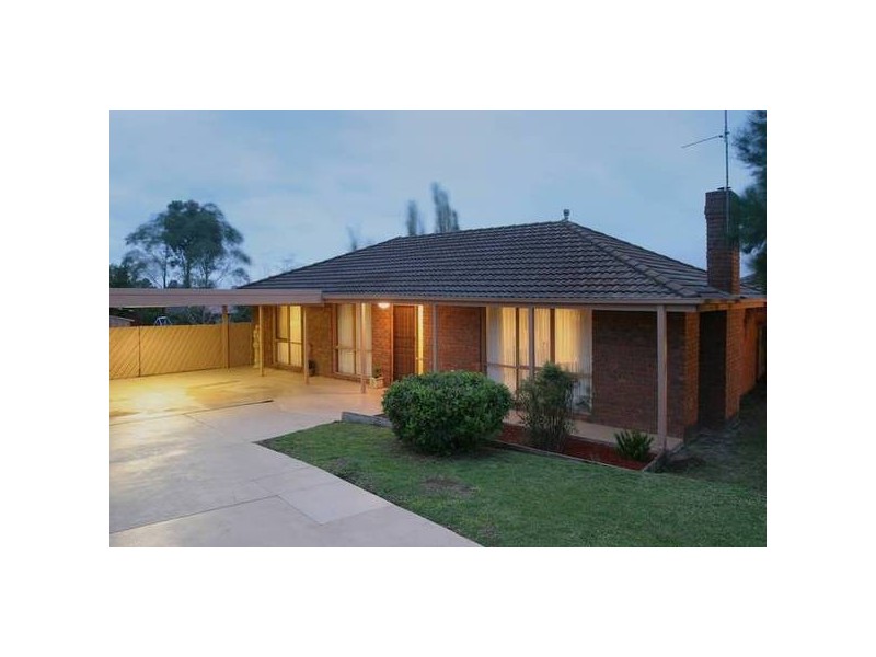 22 Atkins Road, Pakenham VIC 3810