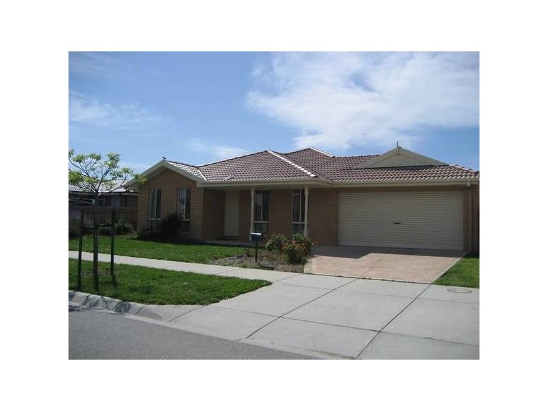 3 Watts Terrace, Pakenham VIC 3810