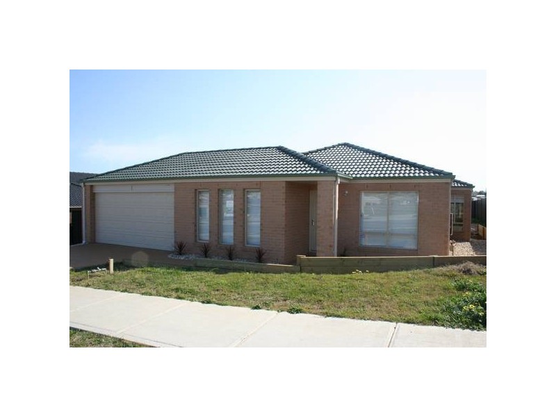 63 Windermere Boulevard, Pakenham VIC 3810