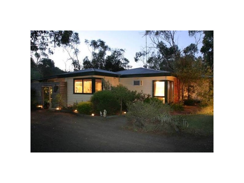 251 Army Road, Pakenham VIC 3810