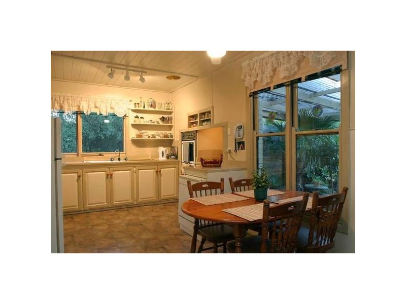 251 Army Road, Pakenham VIC 3810