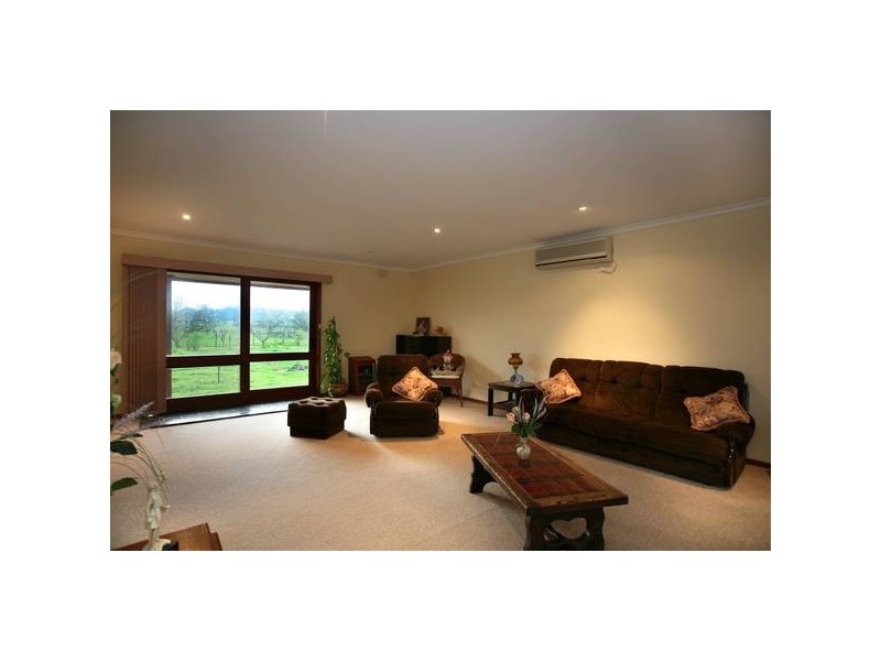 50 Thirteen Mile Road, Garfield VIC 3814