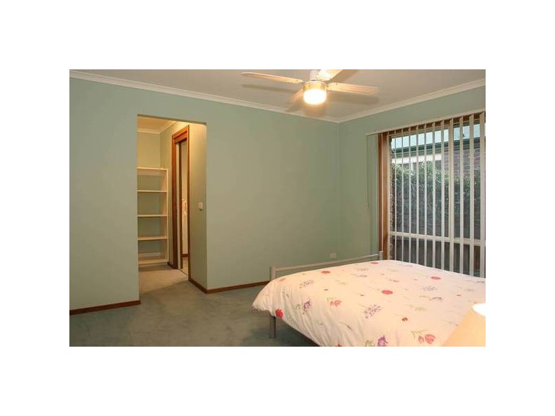 18 Breyleigh Drive, Pakenham VIC 3810
