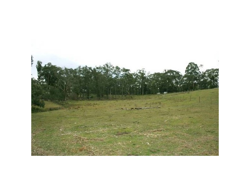 7 Downey Road, Dewhurst VIC 3808