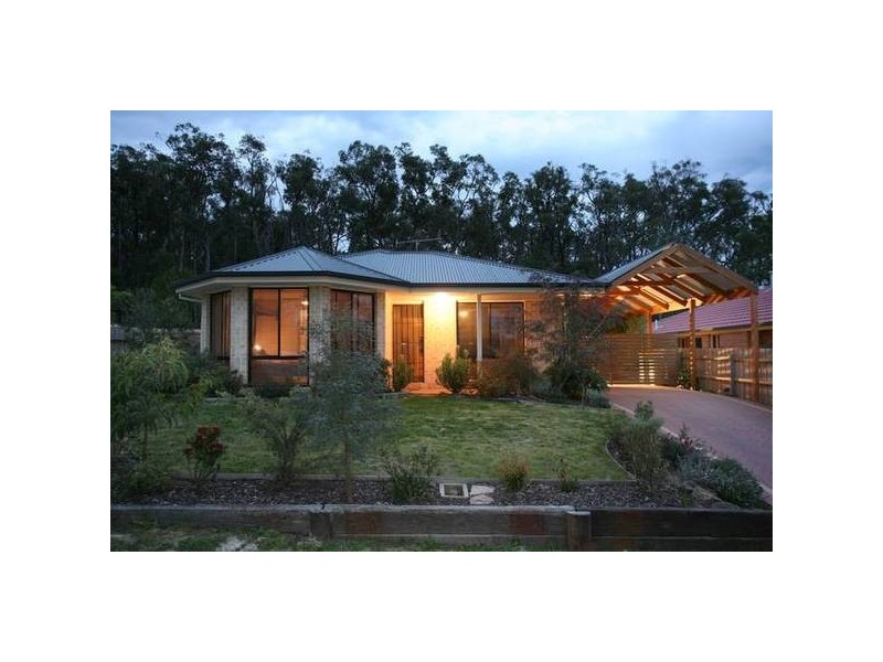 24 Donday Court, Pakenham VIC 3810