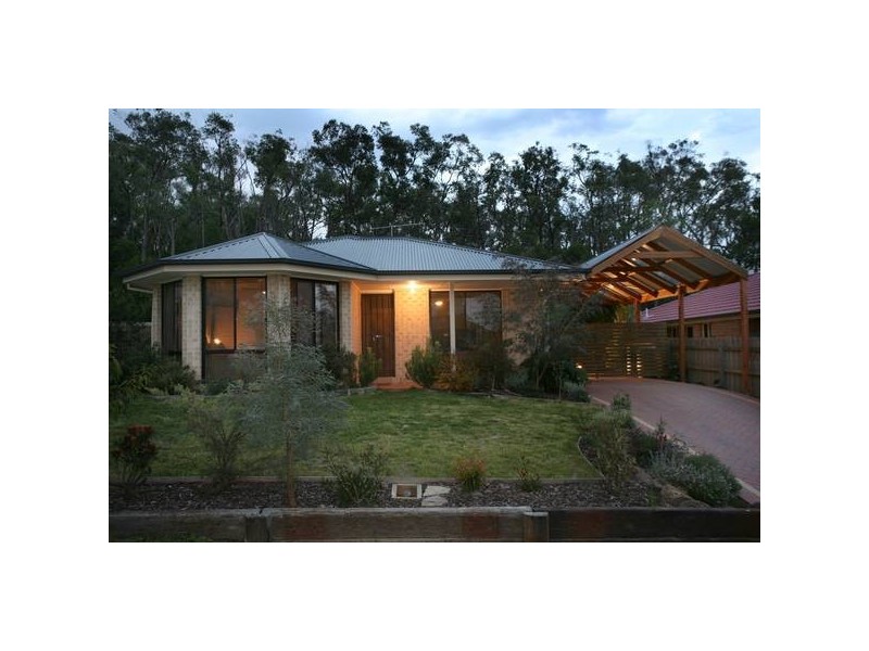 24 Donday Court, Pakenham VIC 3810