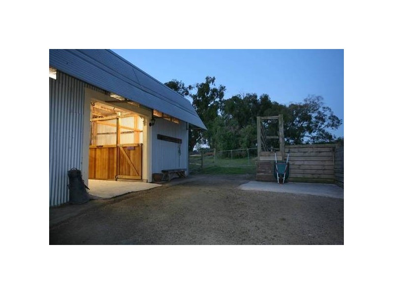 430 Bessie Creek Road, Nar Nar Goon North VIC 3812