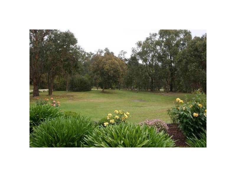 22 Manoora Road, Maryknoll VIC 3812