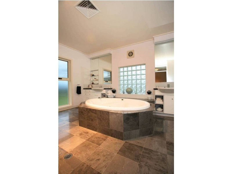 445 Ellis Road, Tonimbuk VIC 3815