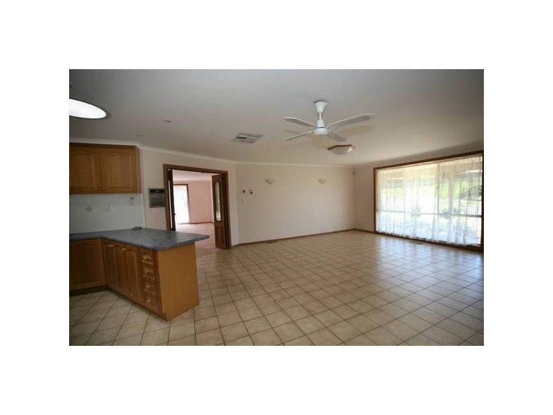 87-89 Eagle Drive, Pakenham VIC 3810