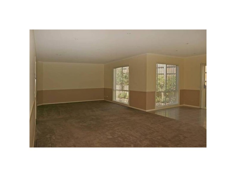 39 Ben Drive, Pakenham VIC 3810