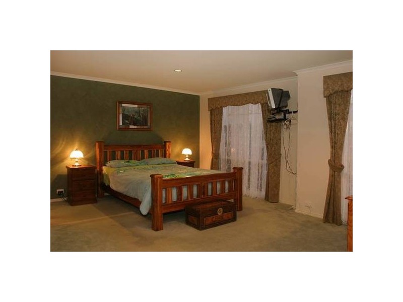 22 Jarrah Court, Pakenham VIC 3810