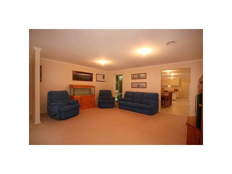 46 Ebony Drive, Pakenham VIC 3810