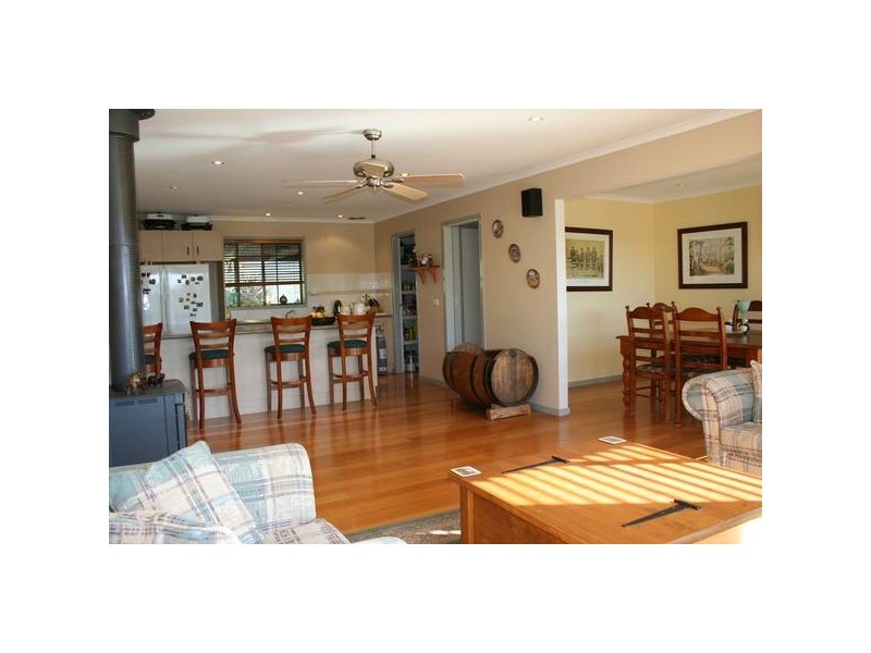 590 Tynong North Road, Tynong North VIC 3813