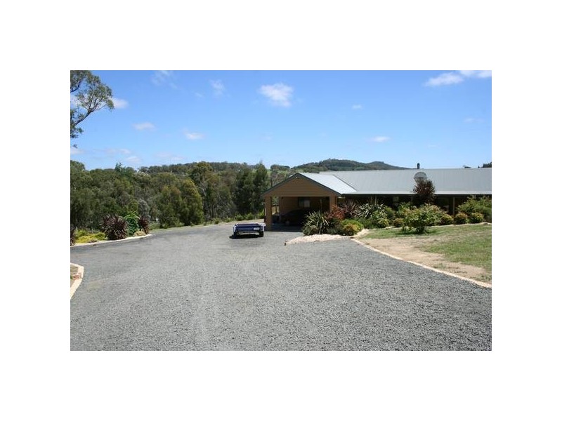 590 Tynong North Road, Tynong North VIC 3813