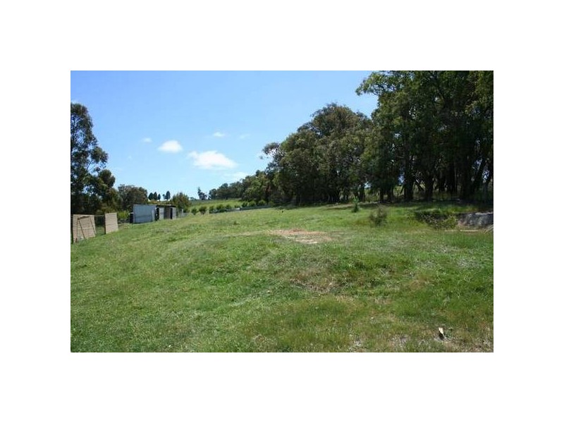 590 Tynong North Road, Tynong North VIC 3813