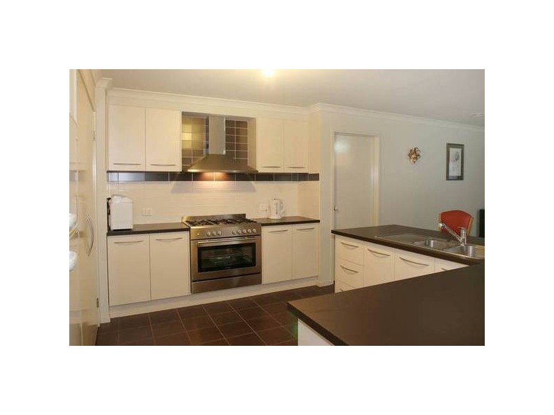 31 Mallee Circuit, Pakenham VIC 3810