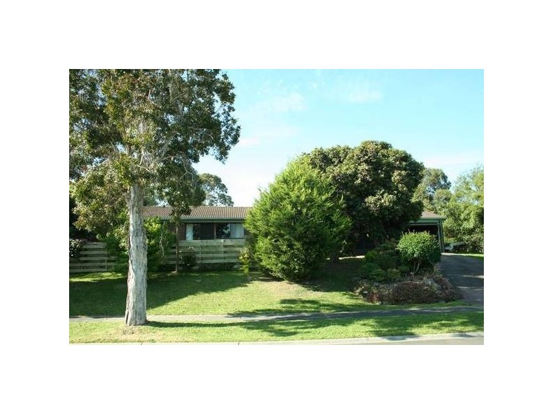 11 Ahern Road, Pakenham VIC 3810