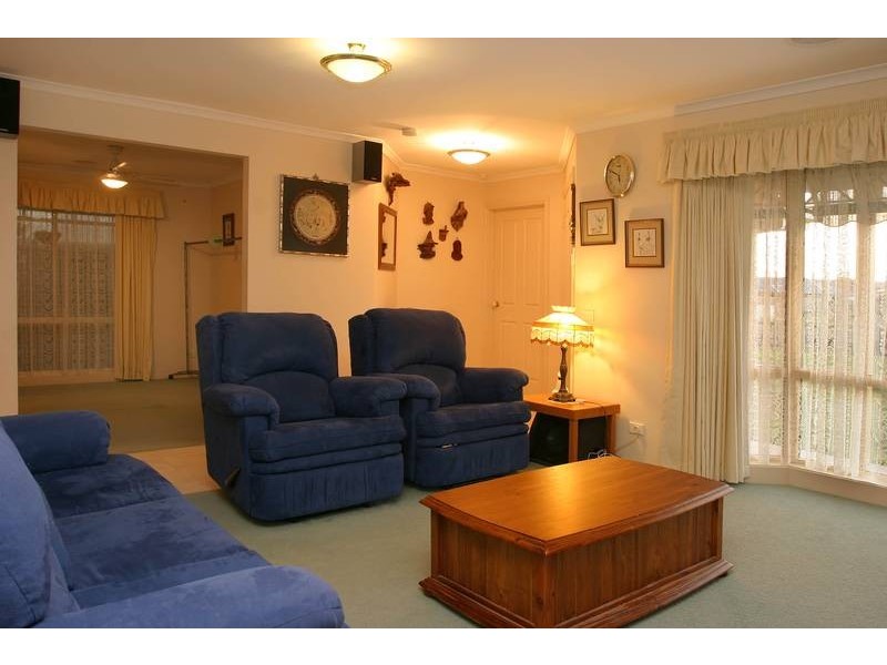 80 Mcgregor Road, Pakenham VIC 3810