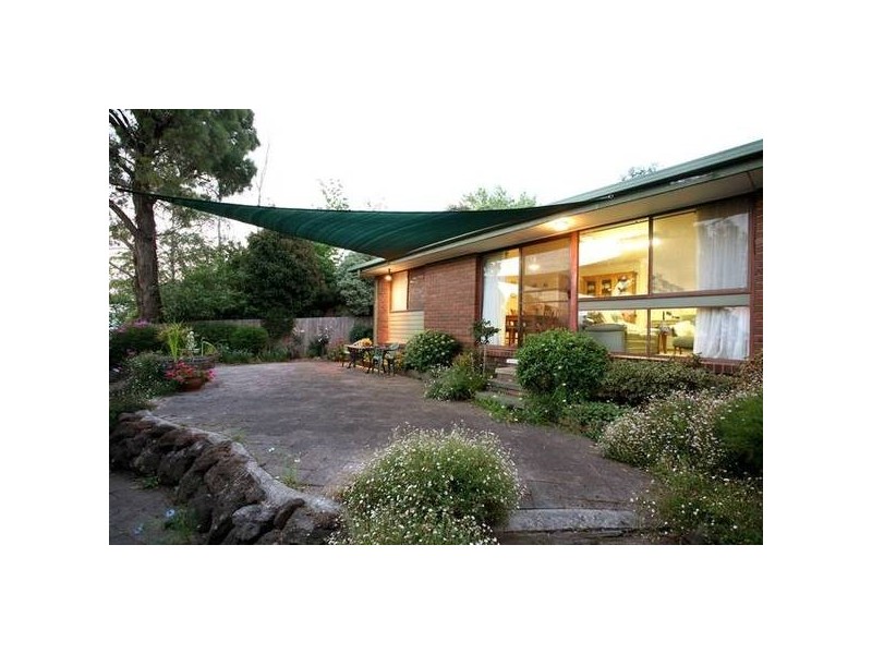 11 Ahern Road, Pakenham VIC 3810