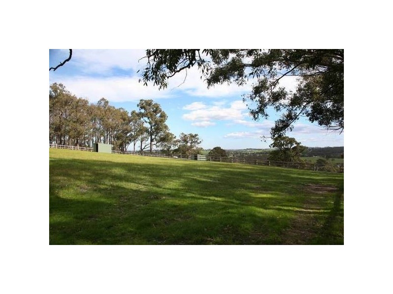 140 Wheeler Road, Tynong North VIC 3813