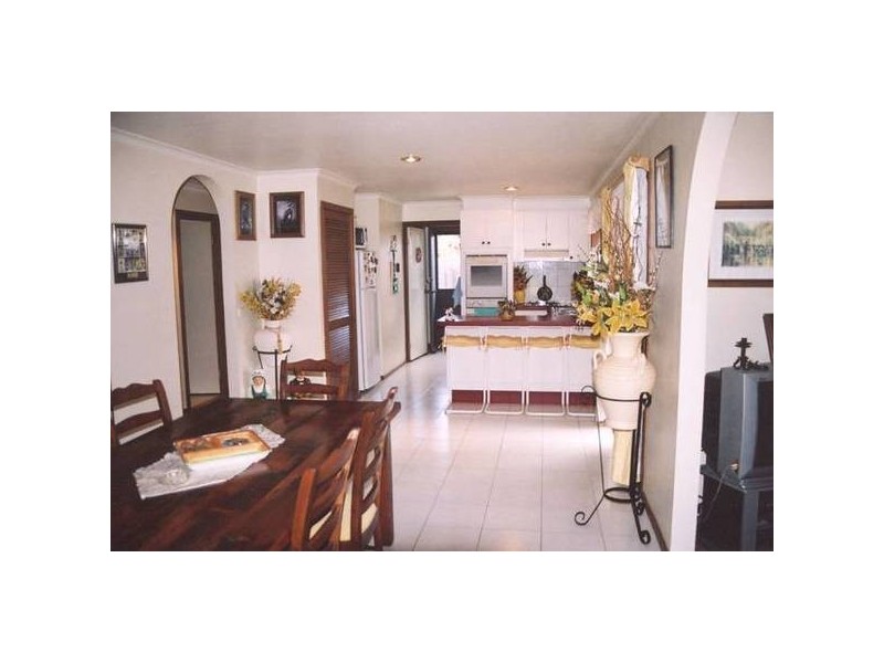 28 Bridle Place, Pakenham VIC 3810