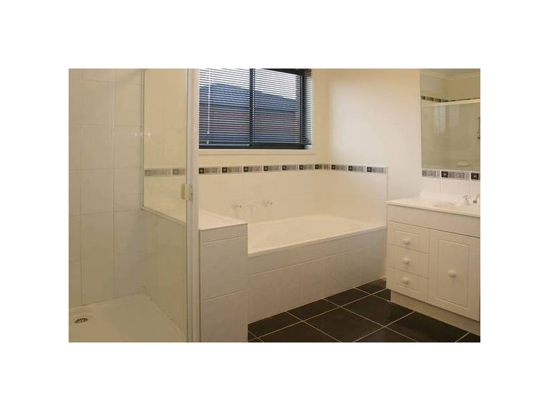 23 Mallee Circuit, Pakenham VIC 3810