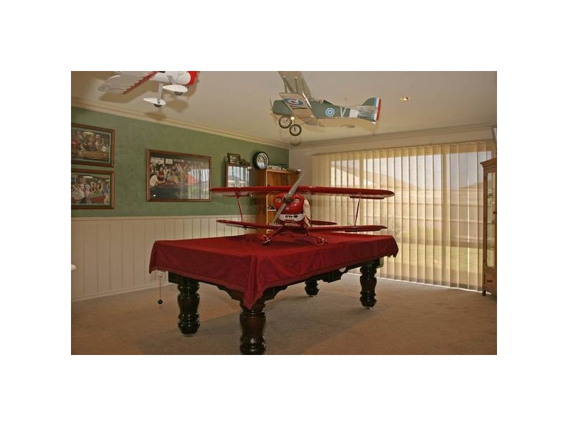 5 Tasman Way, Pakenham VIC 3810