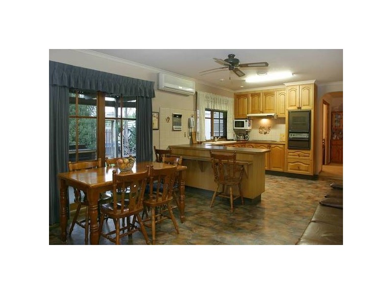 1 Meeking Drive, Pakenham VIC 3810