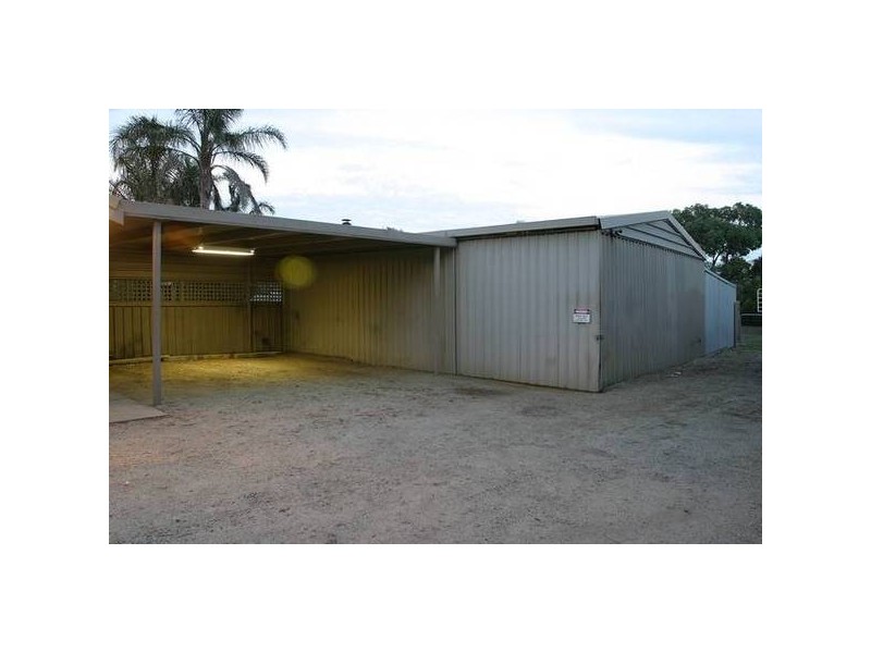 1 Meeking Drive, Pakenham VIC 3810