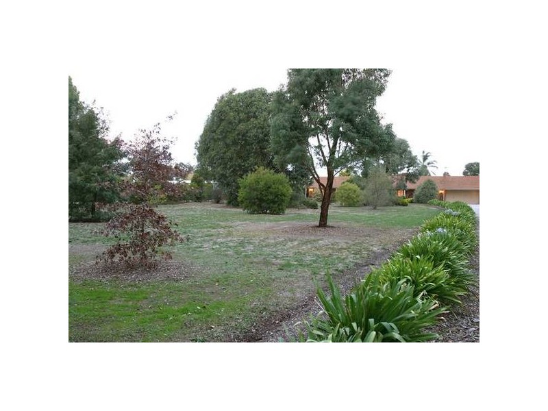 1 Meeking Drive, Pakenham VIC 3810