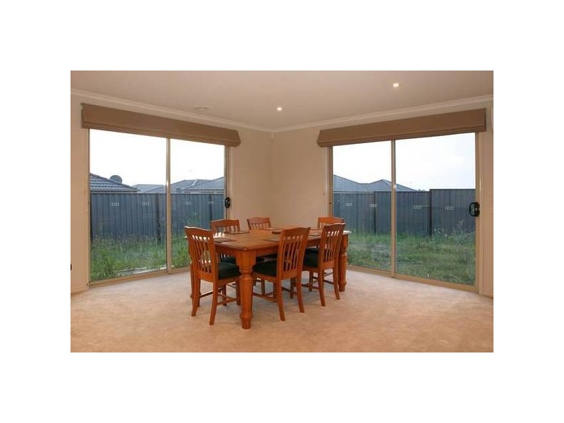 63 Windermere Boulevard, Pakenham VIC 3810
