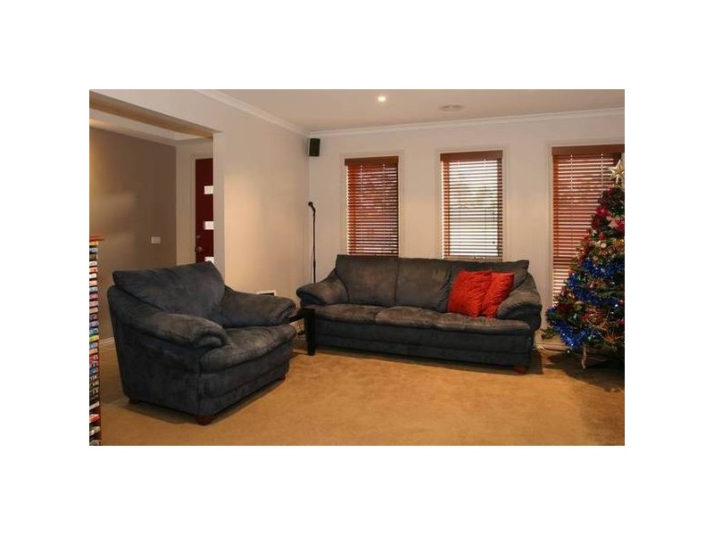 19 Grand Central Boulevard, Pakenham VIC 3810