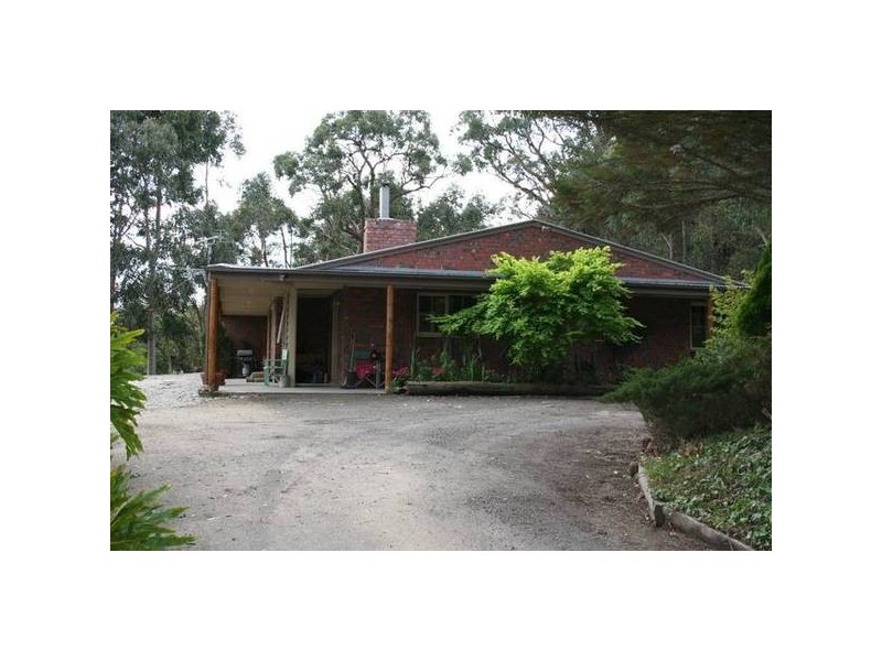 230 Garfield North Rd, Garfield North VIC 3814
